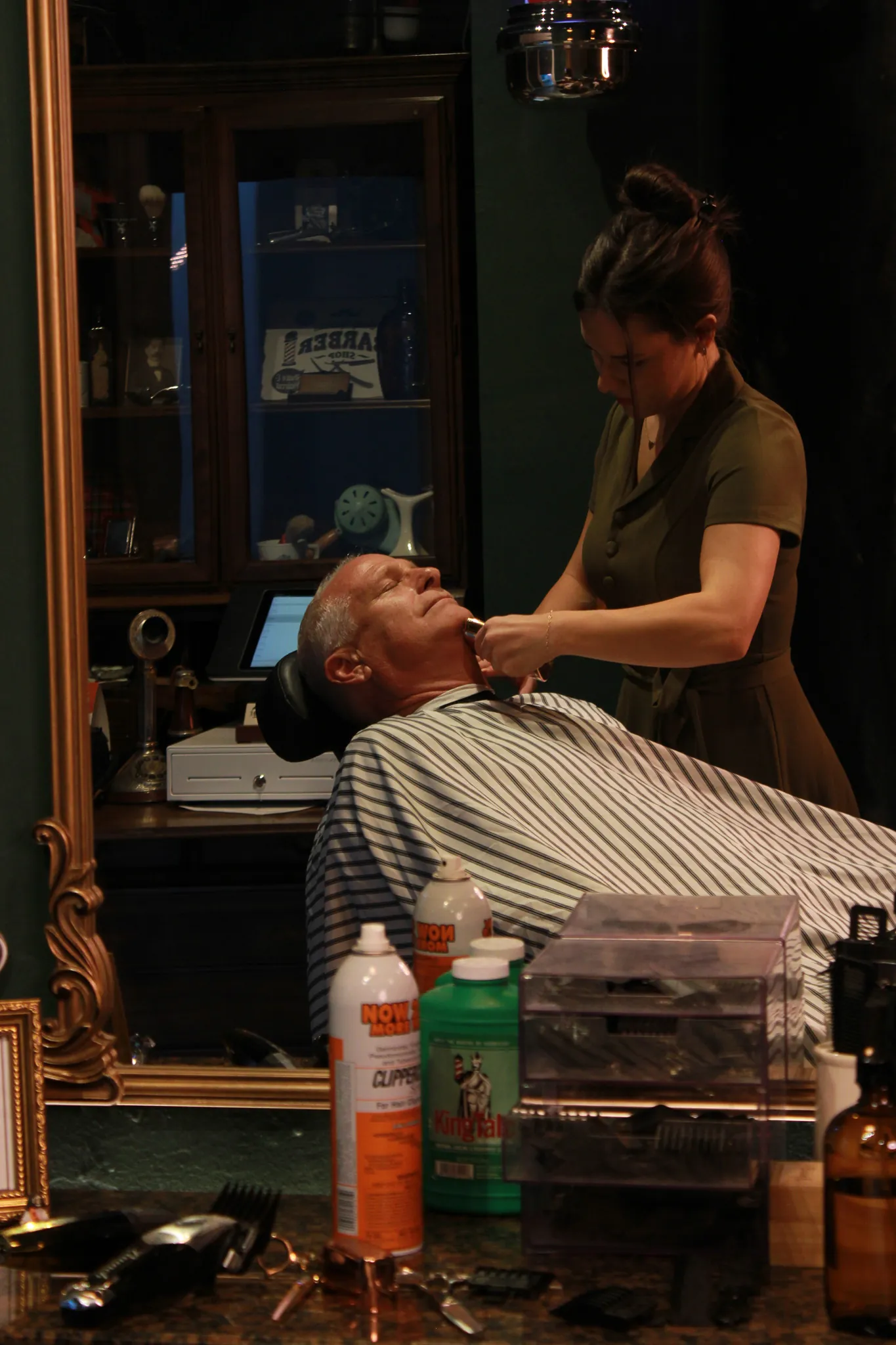 Hot-towel straight-razor shave at Vintage Blade